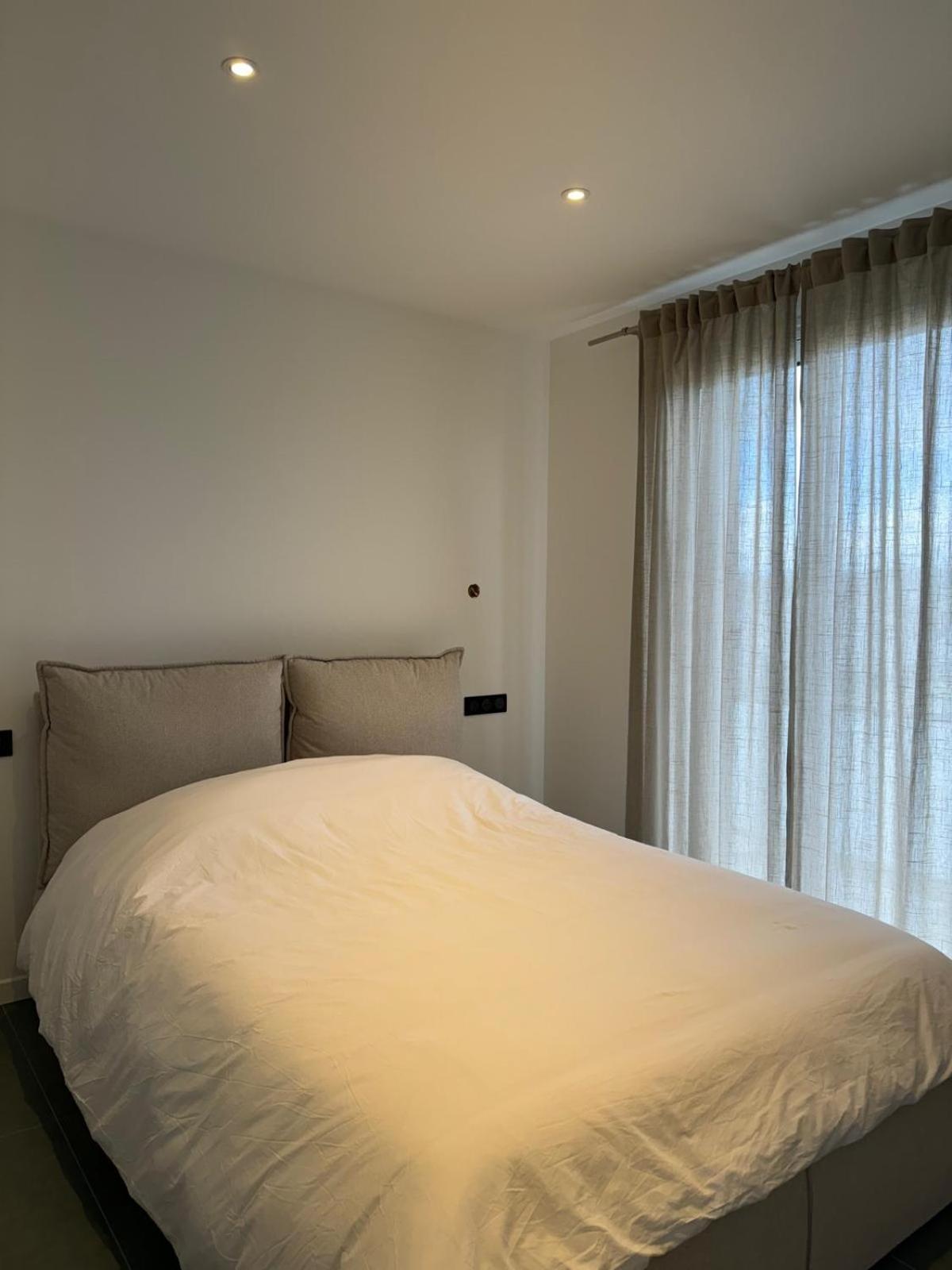 Modern Green & White - Apartments T3 60M2 Annecy - Parking Prive - Wifi - Netflix ภายนอก รูปภาพ